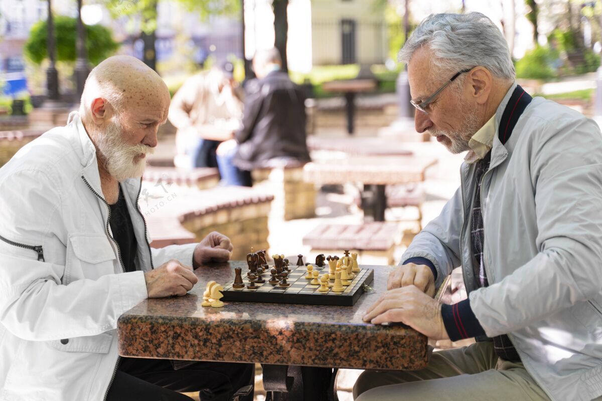 游戏中杆朋友下棋生活方式国际象棋中杆