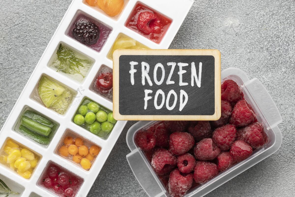 刷新扁平的冷冻食品生的黑板冷冻