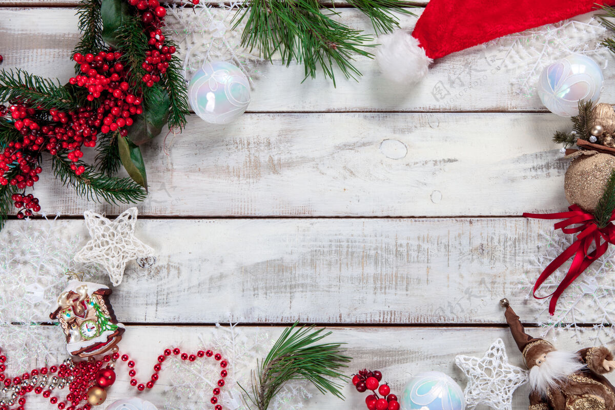 雪花带圣诞装饰的木桌 有文本复制空间乡村礼物礼物