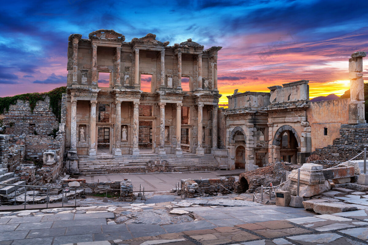 剧院土耳其伊兹密尔以弗所古城的塞尔苏图书馆剧院参观罗马